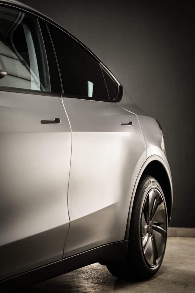 lepiej-manufaktura-tesla-srebrny-projekt1