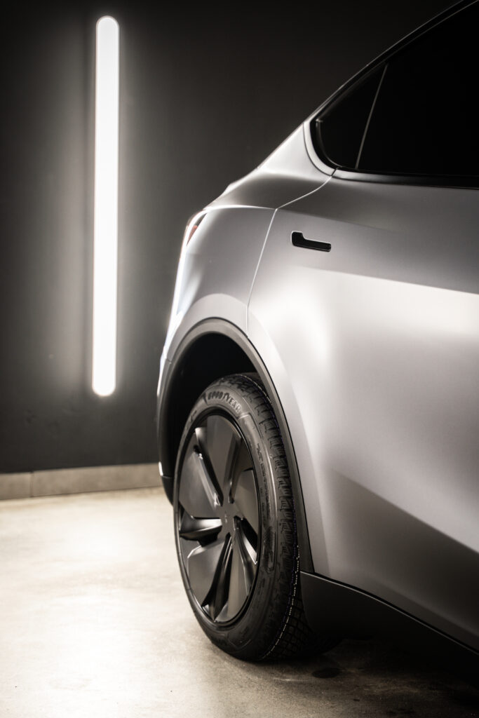 lepiej-manufaktura-tesla-srebrny-projekt2