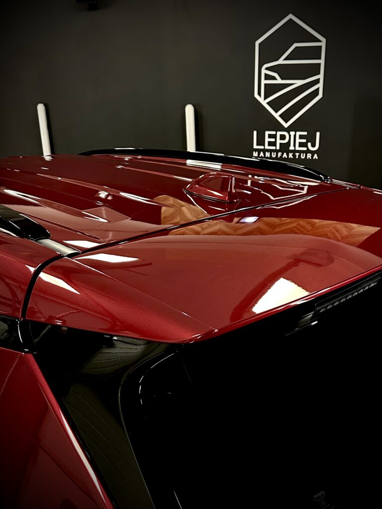 lepiej-manufaktura-toyota-czerwony-projekt1