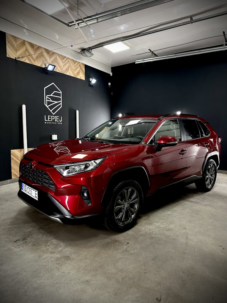 lepiej-manufaktura-toyota-czerwony-projekt2