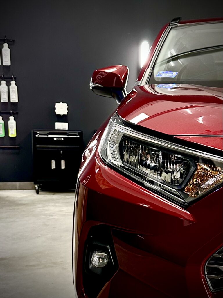 lepiej-manufaktura-toyota-czerwony-projekt4