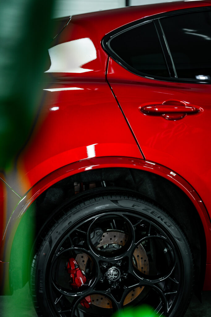 lepiej-manufaktura-alfaromeo-czerwony-projekt2